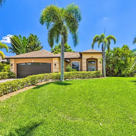 Villa Tropical Cape Coral Retreat With Hot Tub And Pool!